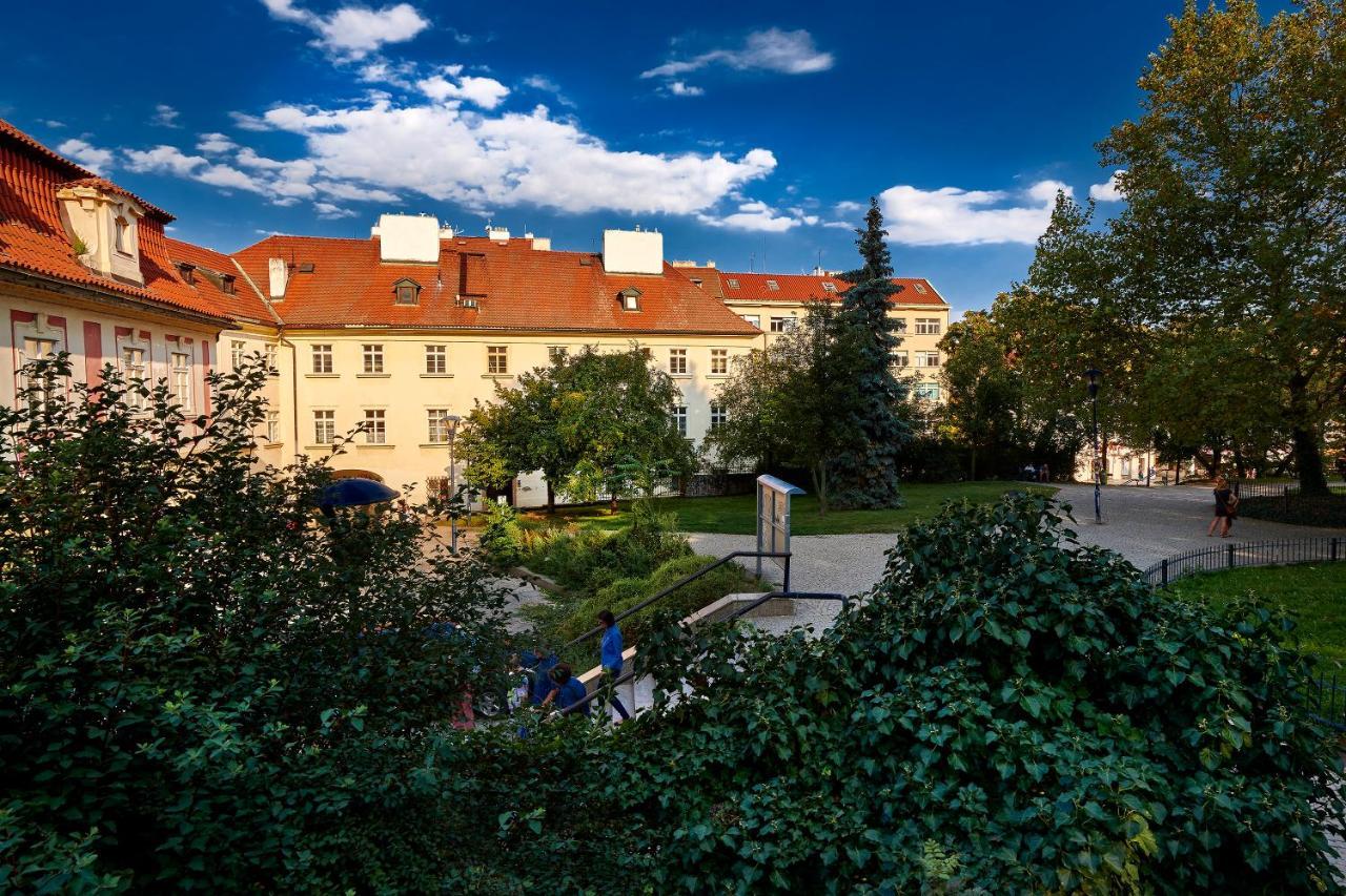 Downtown Suites Mala Strana Praha Exteriér fotografie